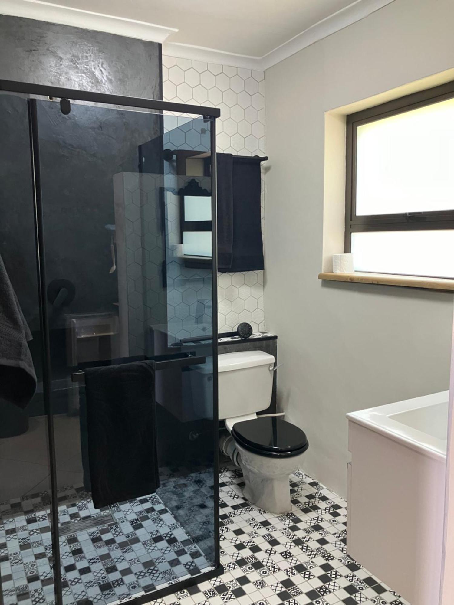 Penguins Cove Coastal Sanctuary Studio Apartment-Bloubergstrand Cidade Do Cabo Exterior foto